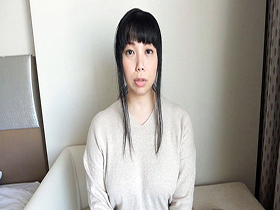 極貧爆乳主婦、家族のために決意のAV出演 弁当屋アルバイト店員・久美子(32歳)　サンプル画像03